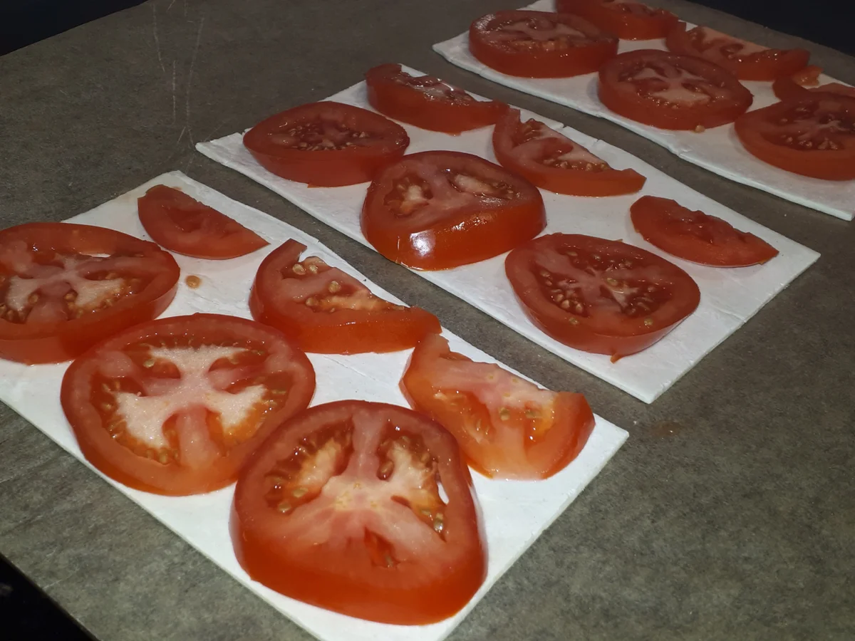 Rezept: BiNe` S TOMATENSCHNITTEN Bild Nr. 4863 BiNe` S TOMATENSCHNITTEN - Rezept - Bild Nr. 4863