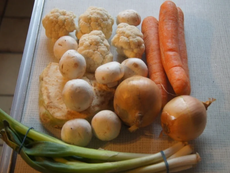 Rezept: Fleischbrühsuppe mit Gemüse Bild Nr. 4861 Fleischbrühsuppe mit Gemüse - Rezept - Bild Nr. 4861