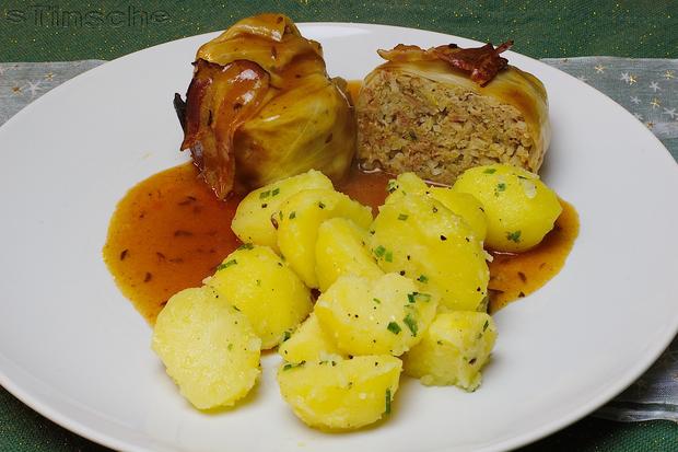 Zart-fluffige Kohlrouladen aus dem Backofen - Rezept - kochbar.de Zart-fluffige Kohlrouladen aus dem Backofen - Rezept - kochbar.de