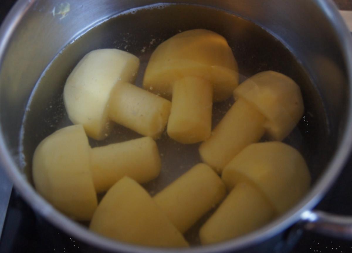 Hackfleisch mit Blumenkohl und Kartoffelpilzen - Rezept - Bild Nr. 4872