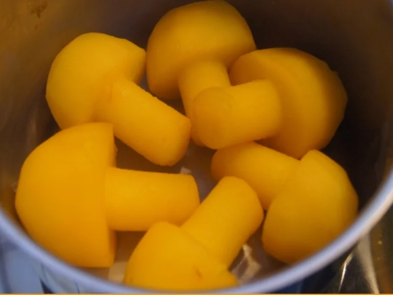 Rezept: Hackfleisch mit Blumenkohl und Kartoffelpilzen Bild Nr. 4873 Hackfleisch mit Blumenkohl und Kartoffelpilzen - Rezept - Bild Nr. 4873