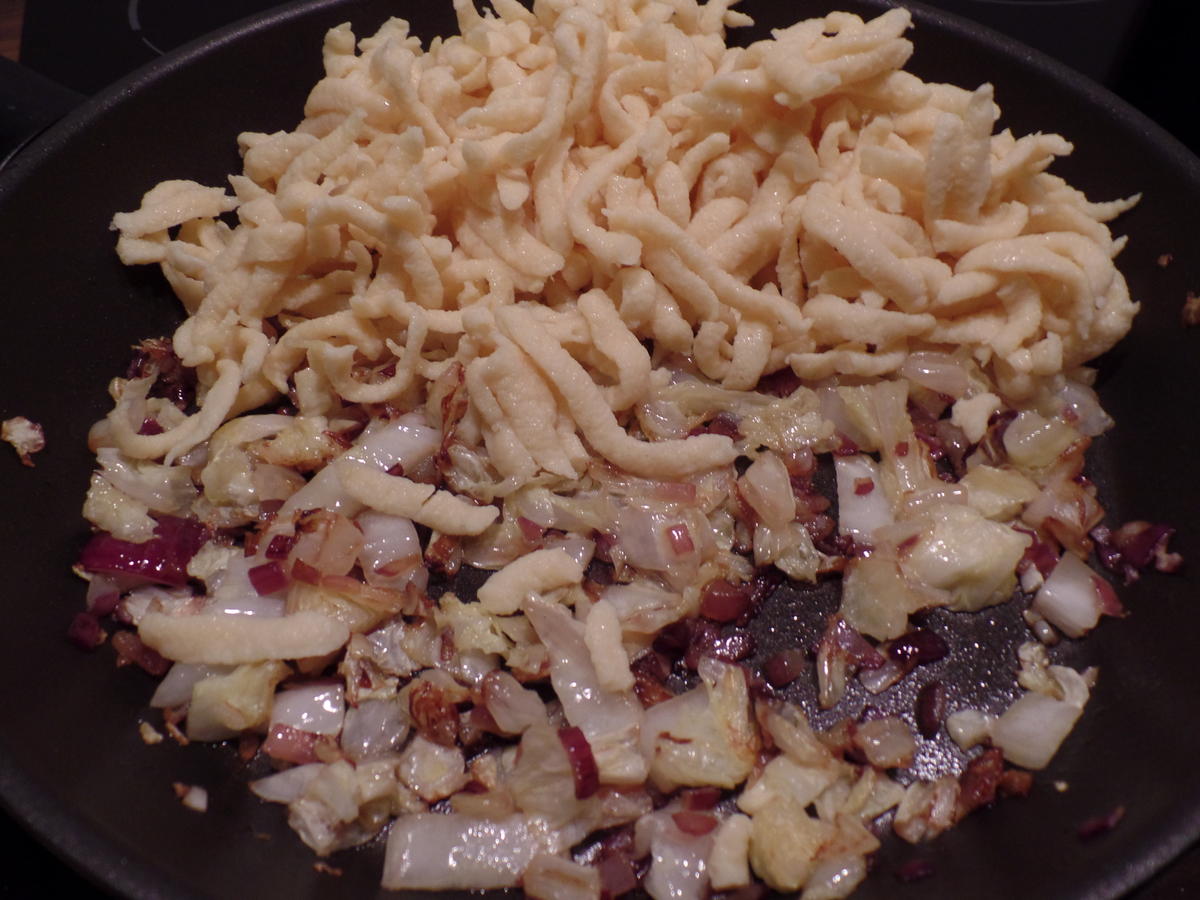 Chinakohl -Spätzle -Auflauf mit Nusskruste - einfach - von Sheeva1960