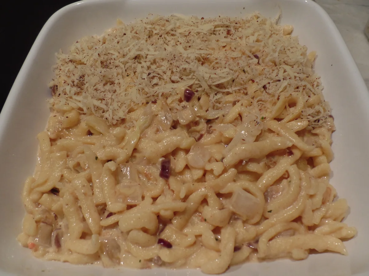 Chinakohl -Spätzle -Auflauf mit Nusskruste - Rezept - Bild Nr. 4870