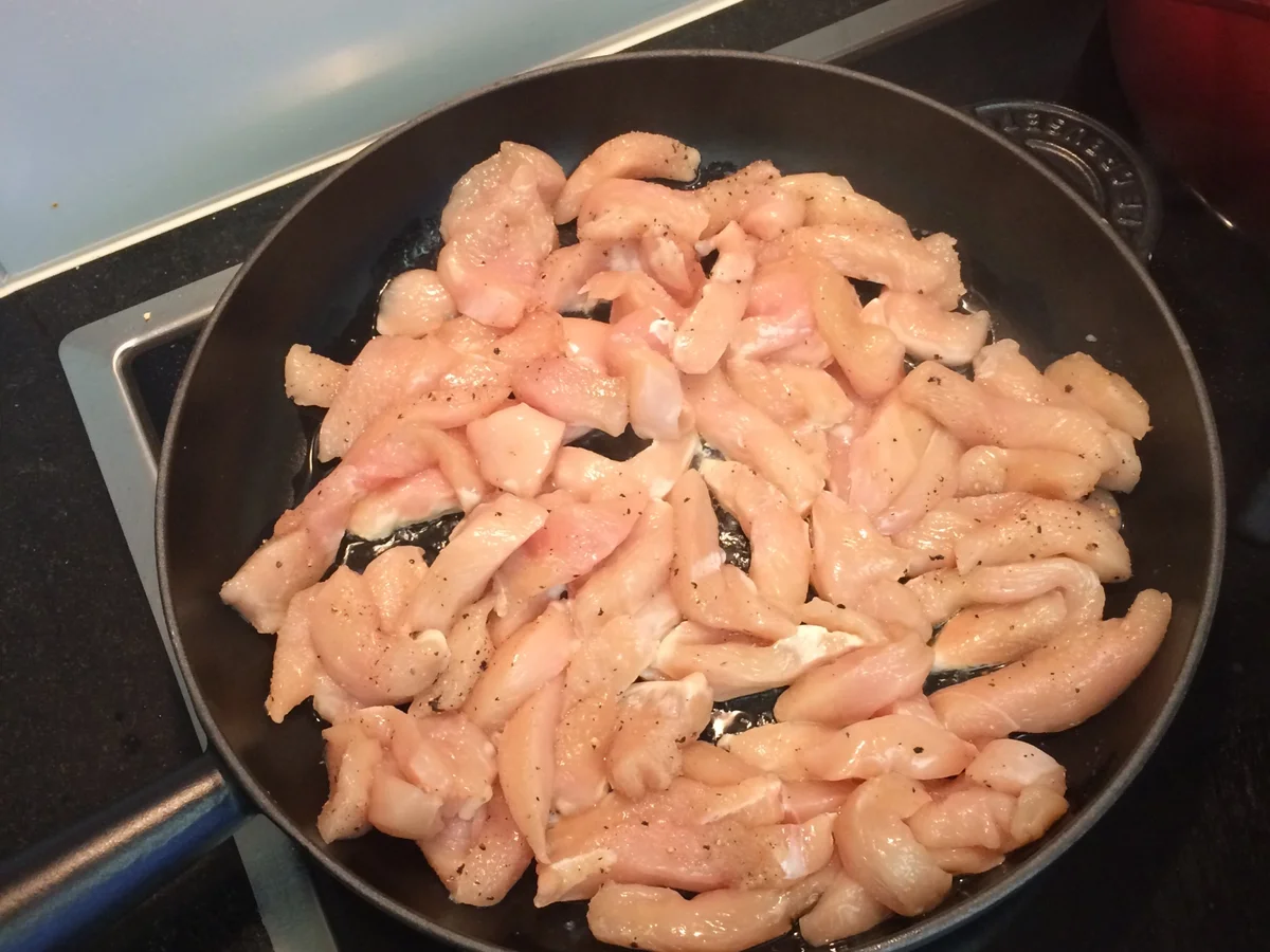 Geschnetzeltes mit Spätzle und Ackersalat - Rezept - Bild Nr. 4874