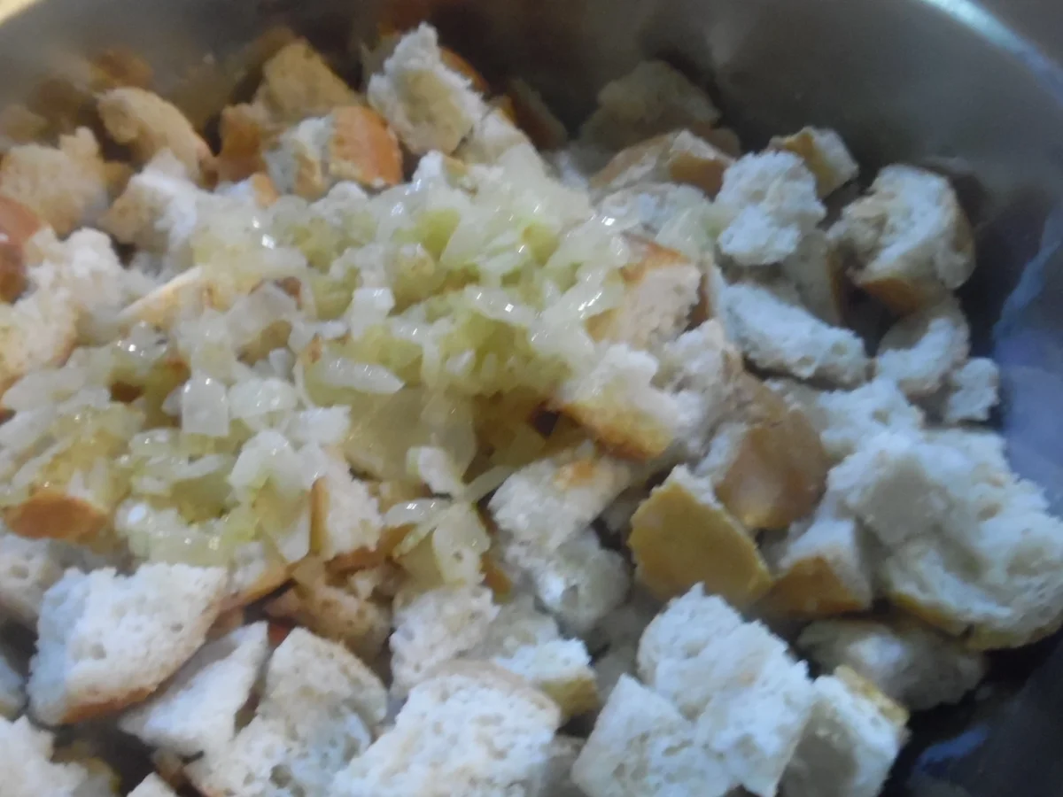 Rezept: Tiroler Kasknödel mit Nußbutter-Brösel auf Rahm-Spinat Bild Nr. 4909 Tiroler Kasknödel mit Nußbutter-Brösel auf Rahm-Spinat - Rezept - Bild Nr. 4909