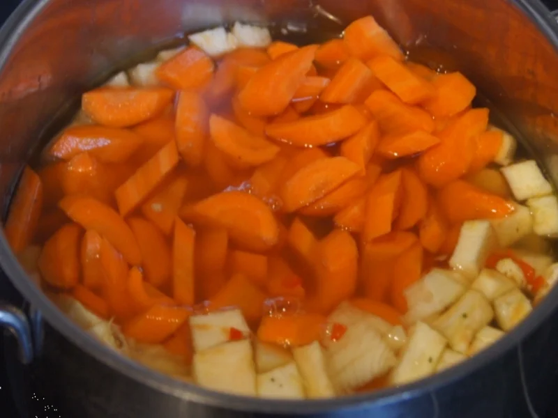 Exotisch gewürzter Gemüseeintopf - Rezept - Bild Nr. 4905