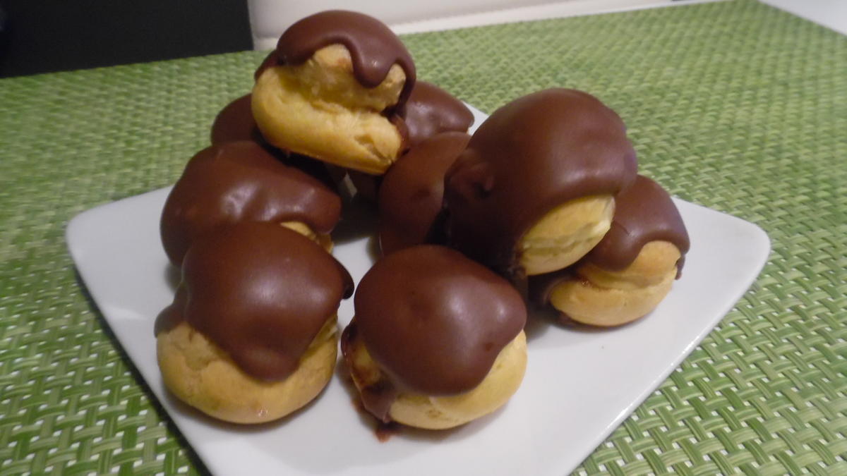 Profiteroles mit Crème patissière - Rezept - Bild Nr. 4931