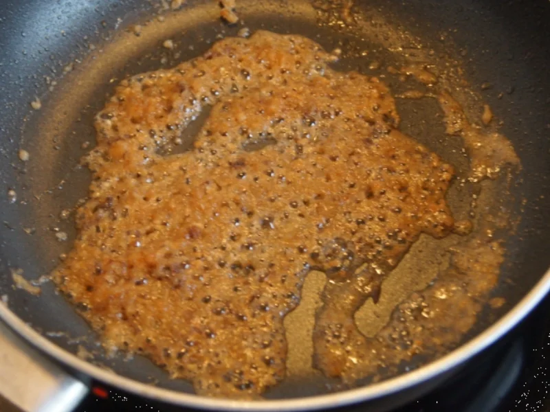 Entenbrustfilet mit Sauce, Ananas-Mango-Rotkohl und Mandelbällchen - Rezept - Bild Nr. 4939