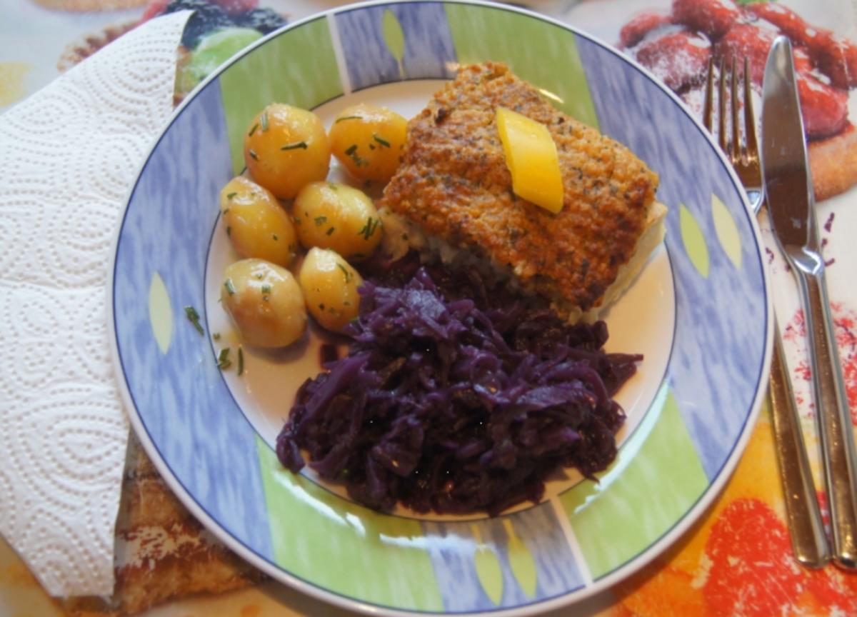Schlemmer Filet mit Rotkohl und Rosmarin-Drillingen - Rezept - kochbar.de