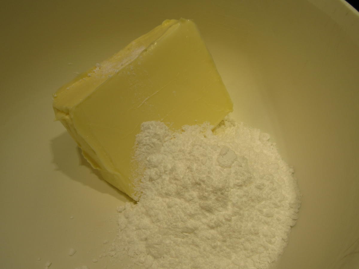 Backen: Buttercremetorte a´la Malakoff - Rezept - Bild Nr. 4935