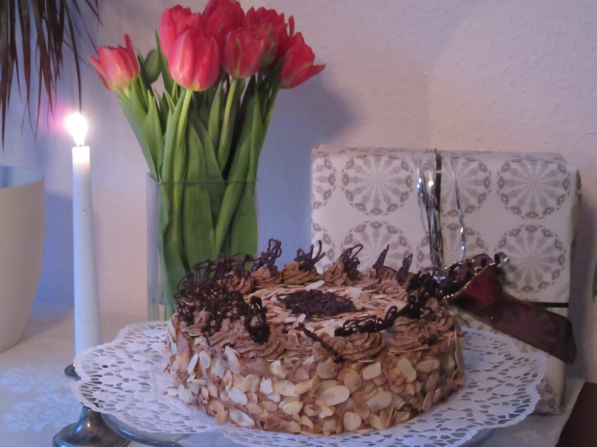 Backen: Buttercremetorte a´la Malakoff - Rezept - Bild Nr. 4943