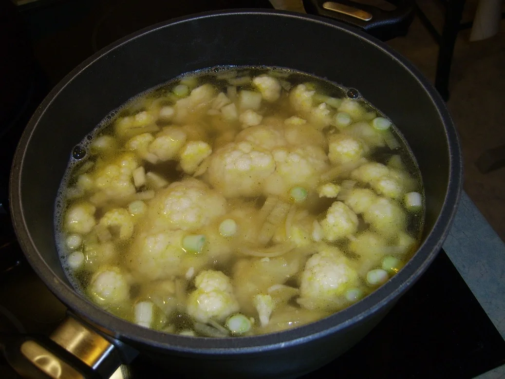 Rezept: Blumenkohlcremsuppe Bild Nr. 4933 Blumenkohlcremsuppe - Rezept - Bild Nr. 4933