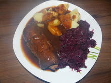 Rinderrouladen mit Rotkohl und Kartoffeln - Rezept - Bild Nr. 4941