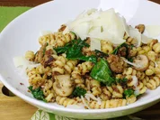 Pasta mit Bohnen-Käse-Gröstel, Champignons & Grünkohl - Rezept - Bild Nr. 4932