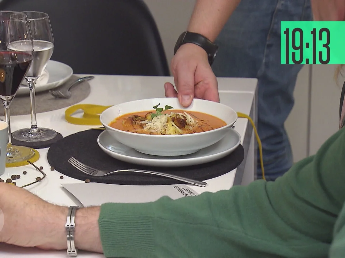 Rezept: Tomatensuppe mit Gin Bild Nr. 2 Tomatensuppe mit Gin - Rezept - Bild Nr. 2