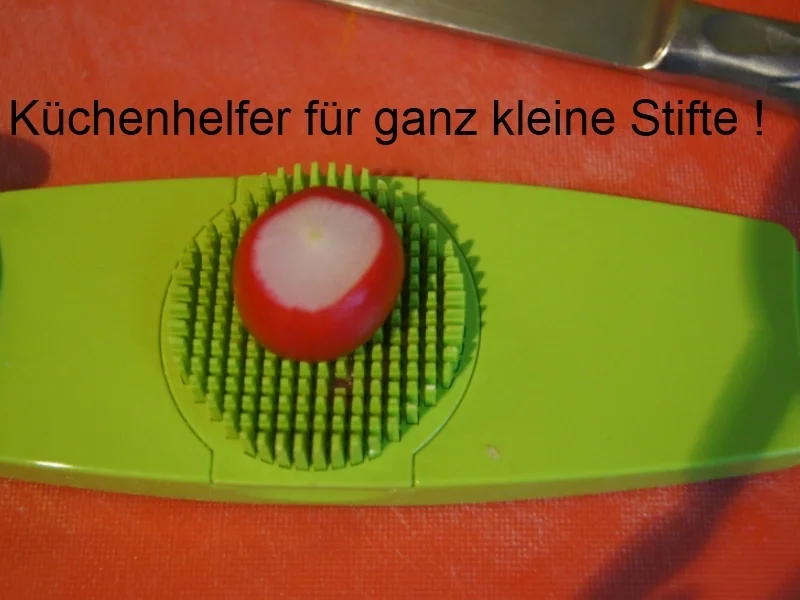 Gekochtes Ei mit Radieschen-Kräuter-Senf-Sauce und Drillingen - Rezept - Bild Nr. 4936