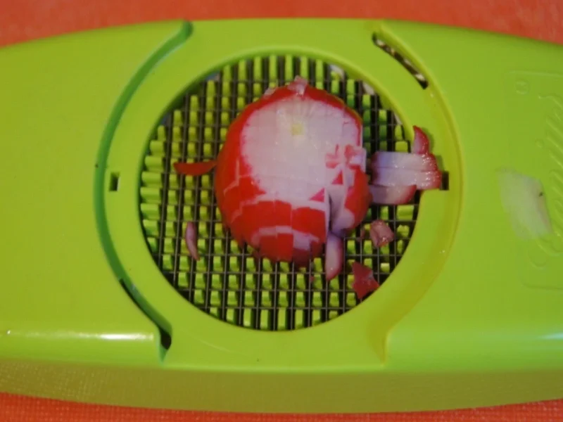 Gekochtes Ei mit Radieschen-Kräuter-Senf-Sauce und Drillingen - Rezept - Bild Nr. 4937