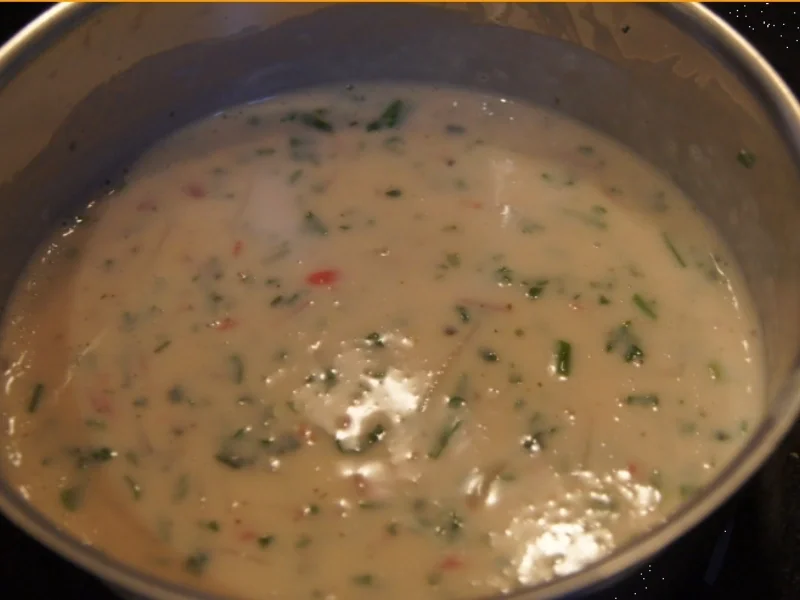 Gekochtes Ei mit Radieschen-Kräuter-Senf-Sauce und Drillingen - Rezept - Bild Nr. 4941