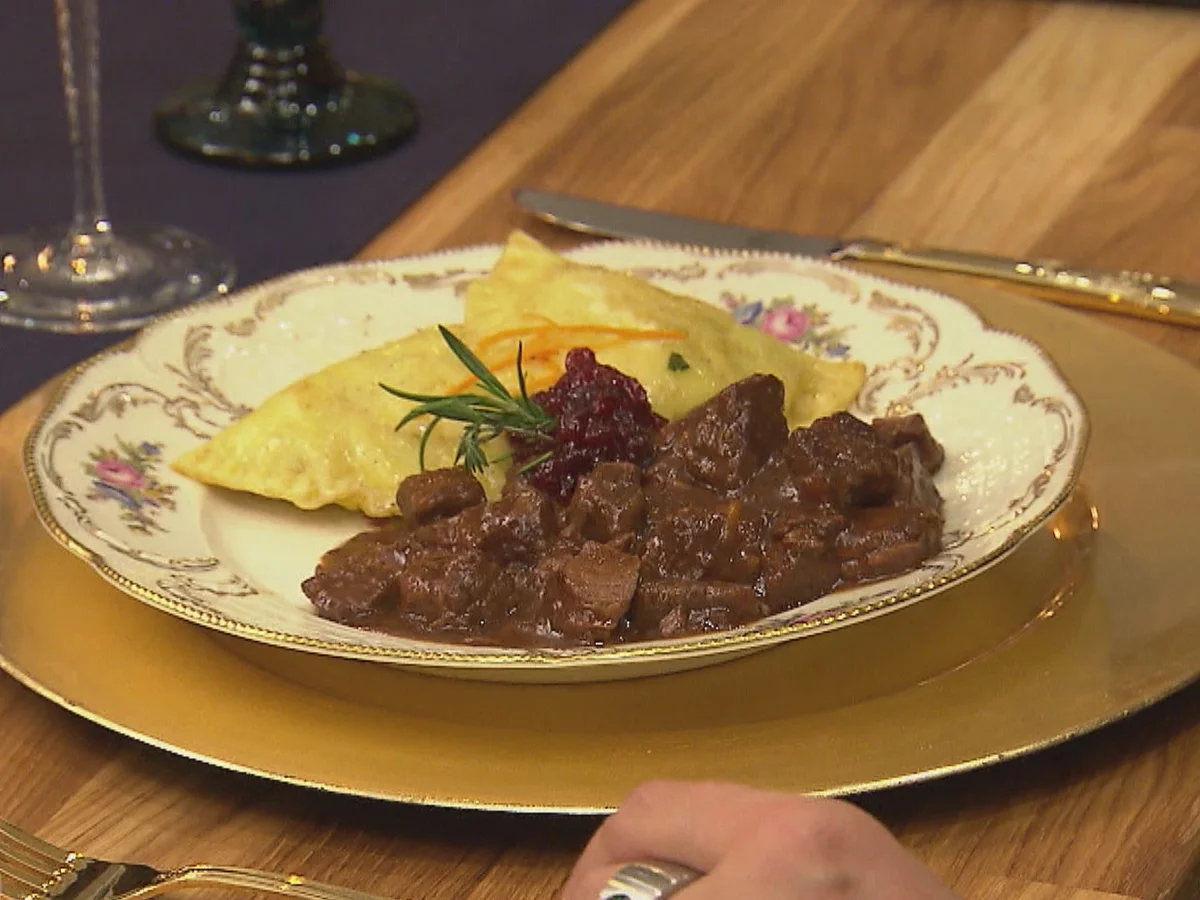 Rezept: Rosenkohlravioli mit Hirschragout Bild Nr. 2 Rosenkohlravioli mit Hirschragout - Rezept - Bild Nr. 2