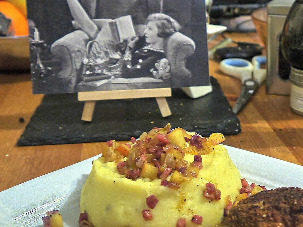 Kartoffelpüree mit Apfel-Speck-Topping - Rezept - Bild Nr. 2