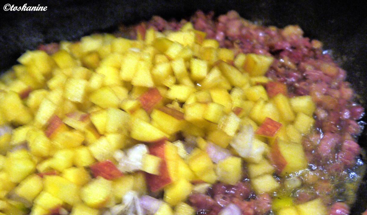 Kartoffelpüree mit Apfel-Speck-Topping - Rezept - Bild Nr. 10