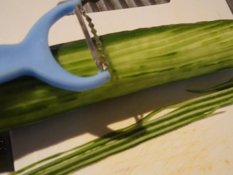 Kabeljaufilet mit Gurkengemüse und Drillingen - Rezept - Bild Nr. 4945