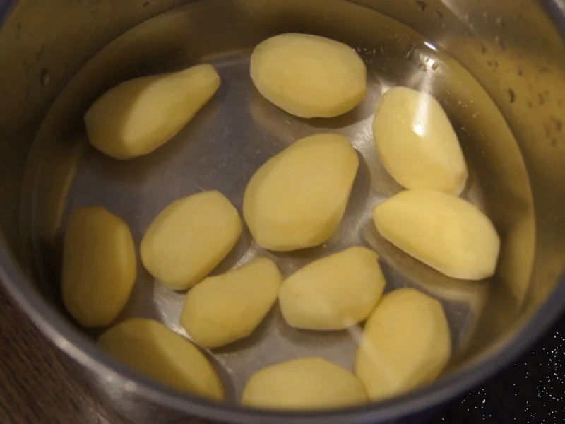 Kabeljaufilet mit Gurkengemüse und Drillingen - Rezept - Bild Nr. 4954