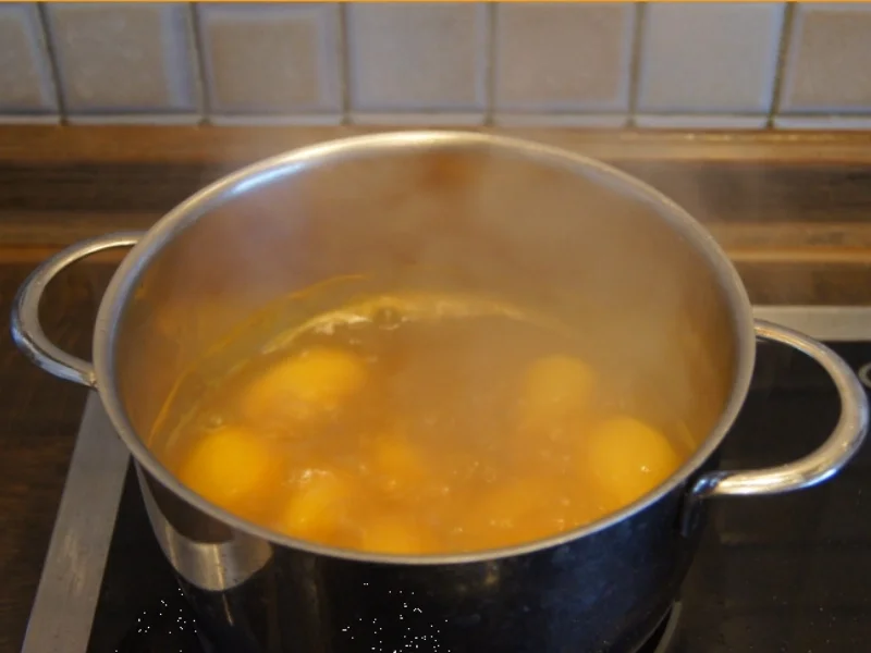 Kabeljaufilet mit Gurkengemüse und Drillingen - Rezept - Bild Nr. 4955