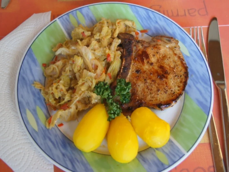 Kotelett mit Wirsing und Drillingen - Rezept - Bild Nr. 4939