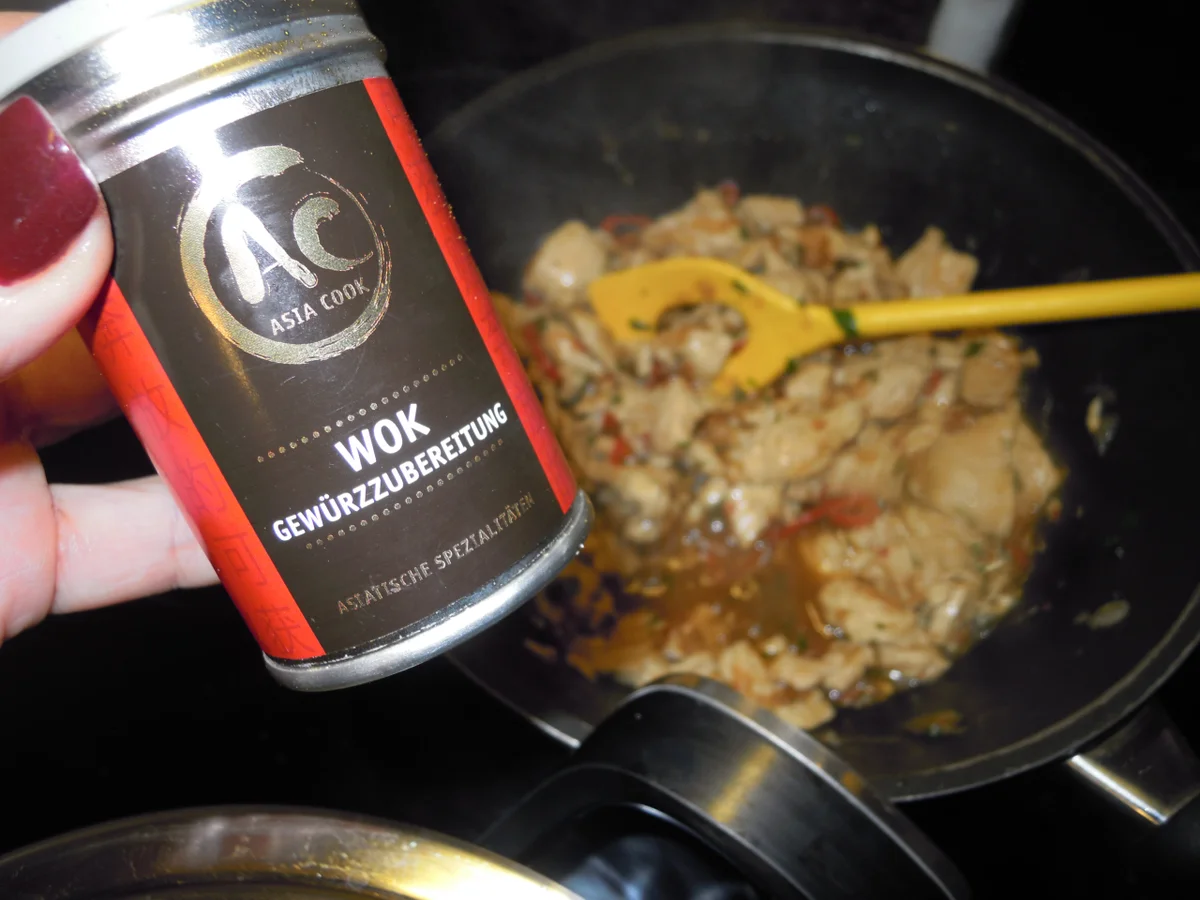 Rezept: blitzschnelle, pikante Asia Penne mit Putenstreifen Bild Nr. 4949 blitzschnelle, pikante Asia Penne mit Putenstreifen - Rezept - Bild Nr. 4949