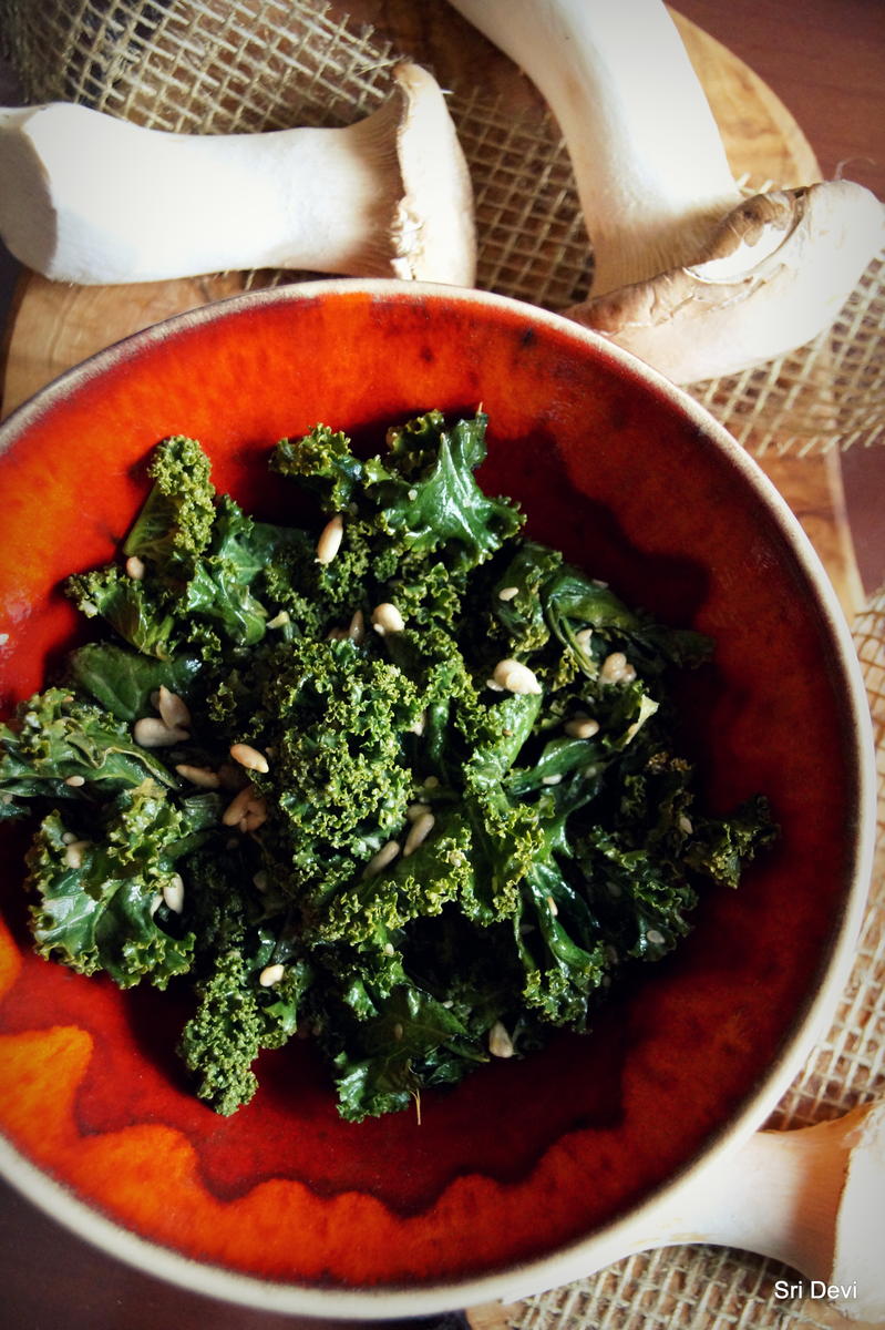 Grünkohl-Salat mit Tahini-Dressing - Rezept - Bild Nr. 2