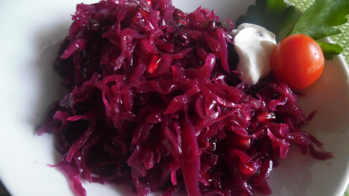 Rotkraut-Salat mit Granatapfel - Rezept - Bild Nr. 4940