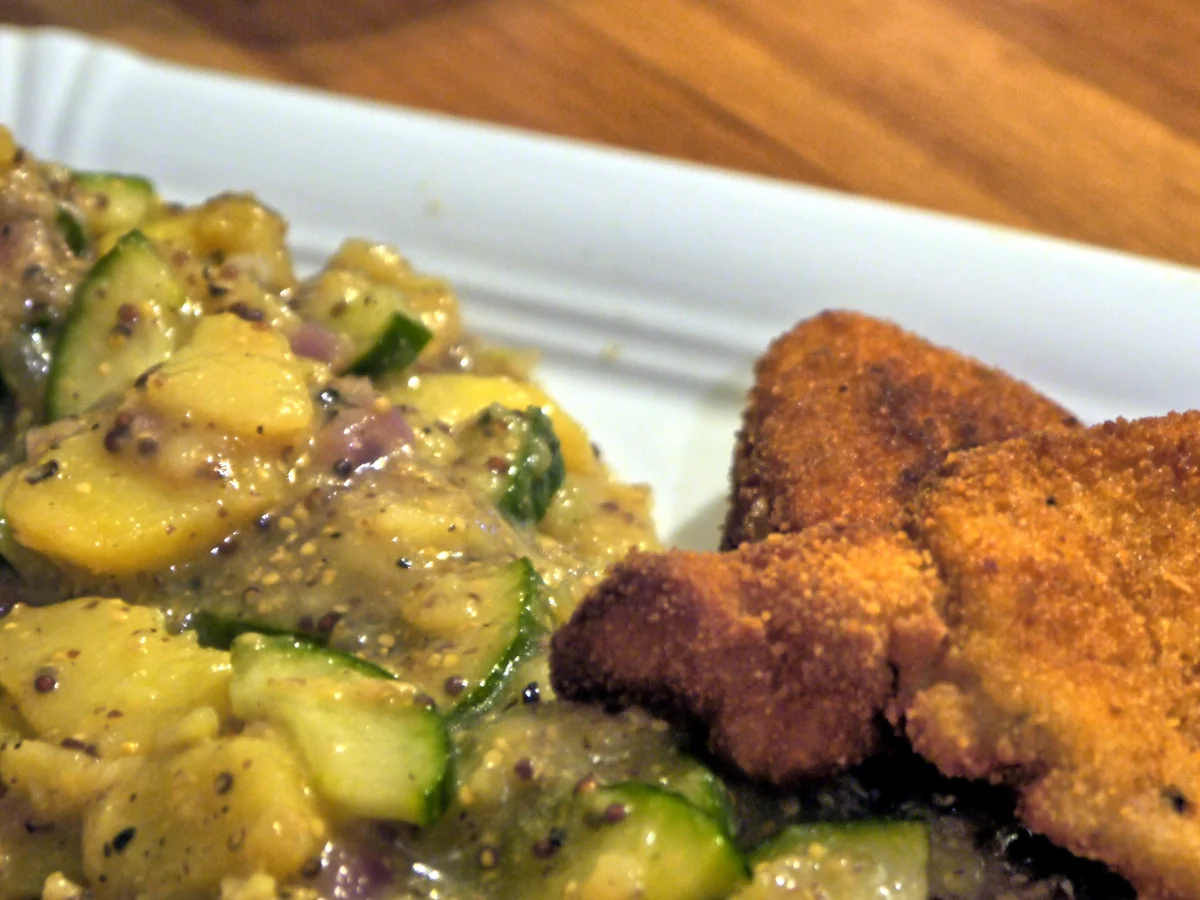 Rezept: Kartoffel-Gurkensalat Bild Nr. 2 Kartoffel-Gurkensalat - Rezept - Bild Nr. 2