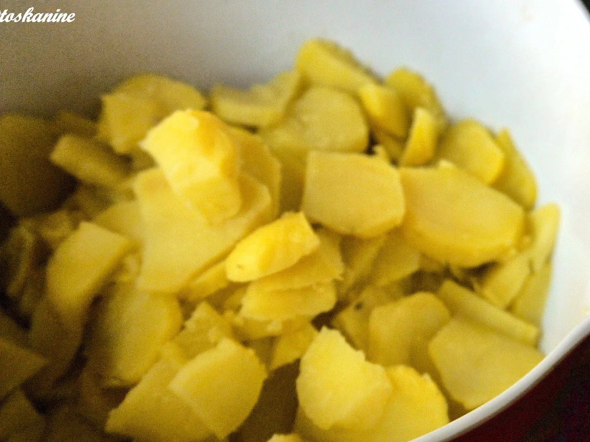 Rezept: Kartoffel-Gurkensalat Bild Nr. 5 Kartoffel-Gurkensalat - Rezept - Bild Nr. 5