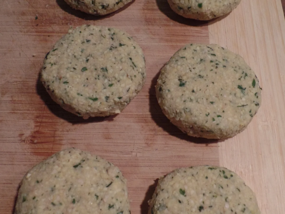 Rezept: Falafeln mit Salat Bild Nr. 4944 Falafeln mit Salat - Rezept - Bild Nr. 4944