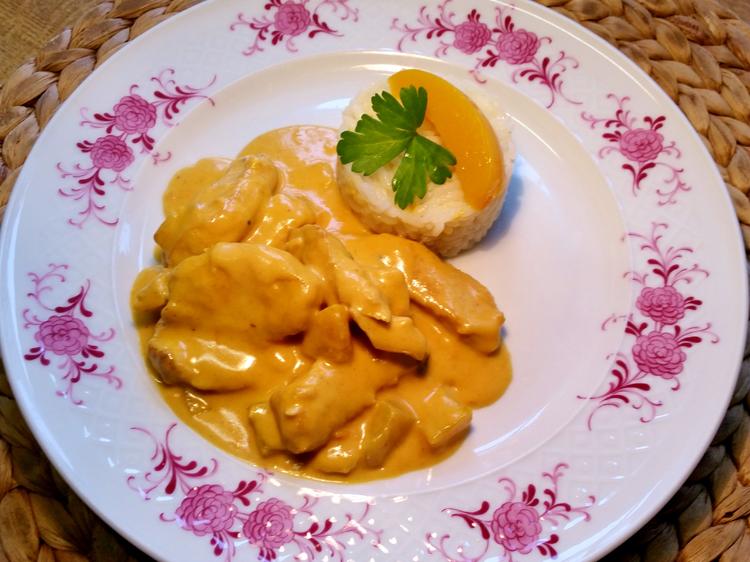 Puten-Curry mit Pfirsichen - Rezept mit Bild - kochbar.de