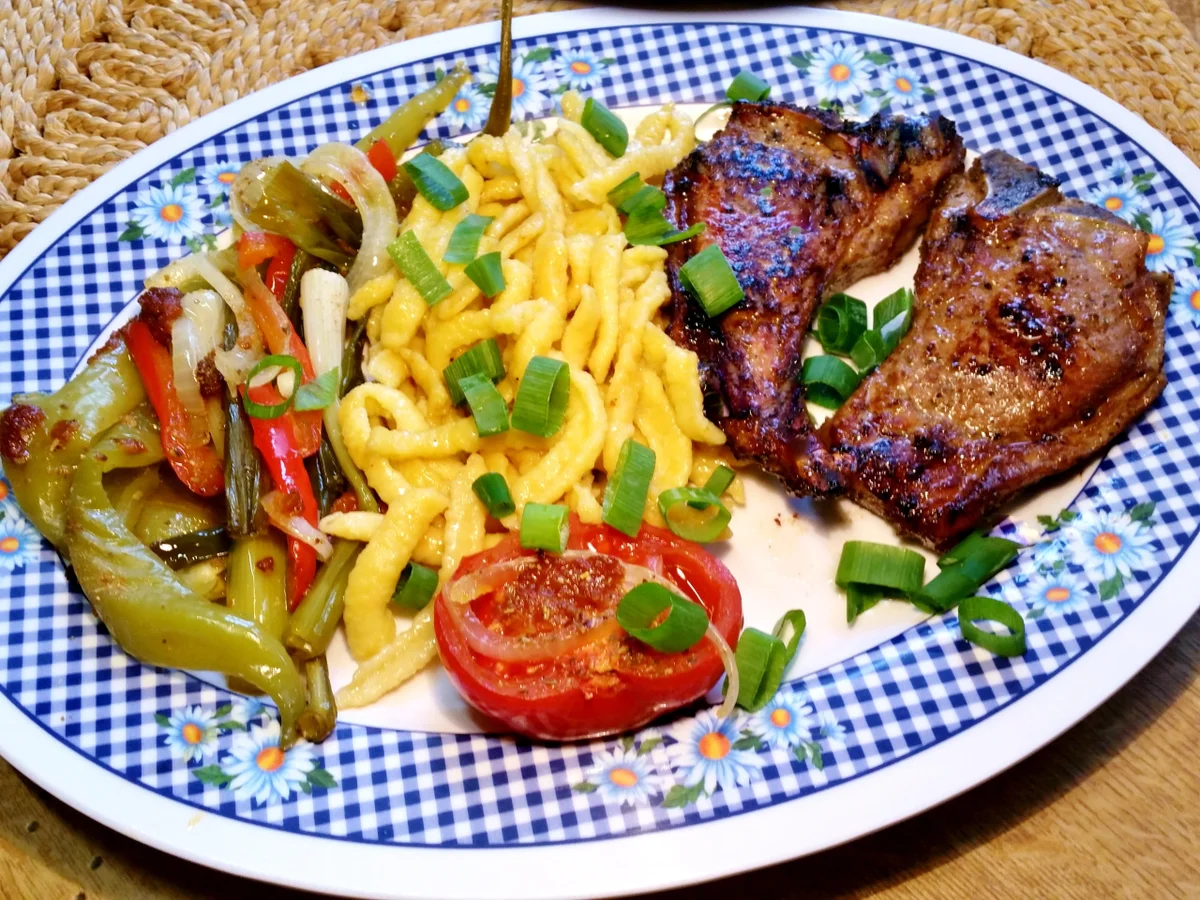 Lamm-Koteletts mit buntem Ofengemüse - Rezept - Bild Nr. 4945