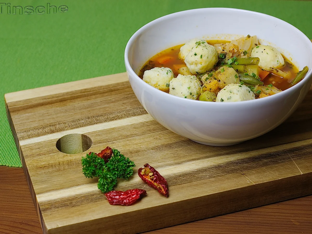 Gemüsesuppe mit Grießklößchen - Rezept - Bild Nr. 4953