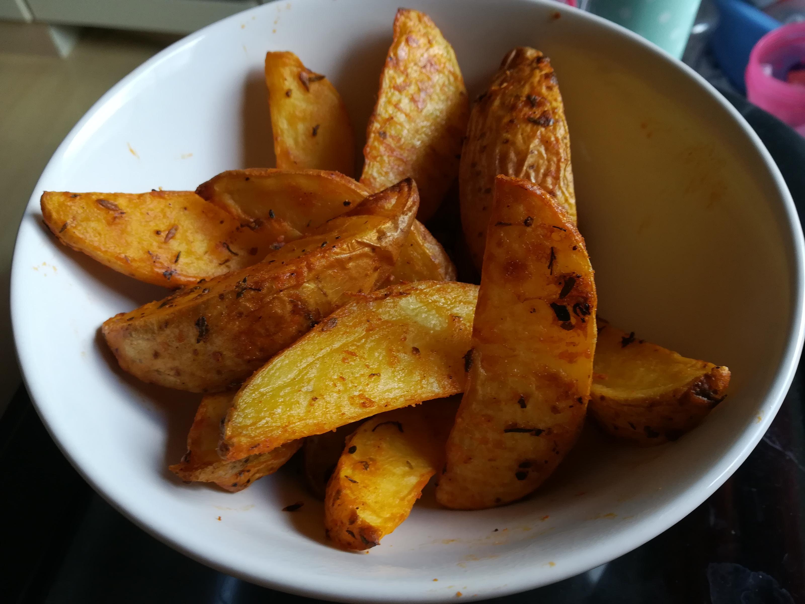 Bilder für Kartoffelspalten mit Kartoffeln und Speisestärke - Rezept