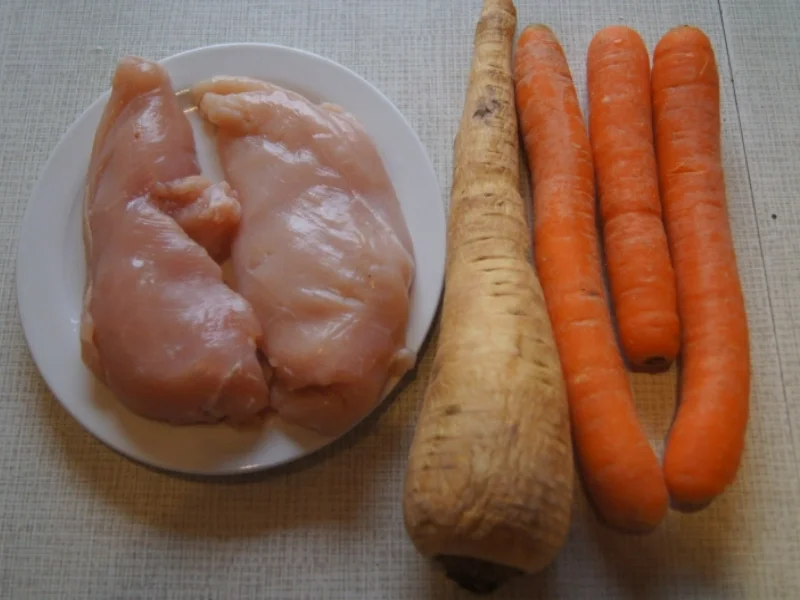 Rezept: Hähnchenbrustfilet mit pikanten Möhren und Pastinakenpüree Bild Nr. 4953 Hähnchenbrustfilet mit pikanten Möhren und Pastinakenpüree - Rezept - Bild Nr. 4953