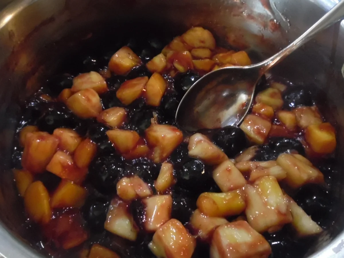 Rezept: VLA mit Frucht-Grütze Bild Nr. 4954 VLA mit Frucht-Grütze - Rezept - Bild Nr. 4954