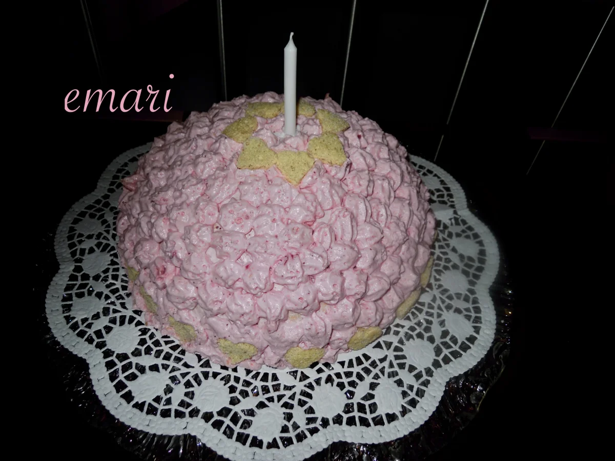 Rezept: Kuppeltorte mit Walderdbeersahne Bild Nr. 4954 Kuppeltorte mit Walderdbeersahne - Rezept - Bild Nr. 4954