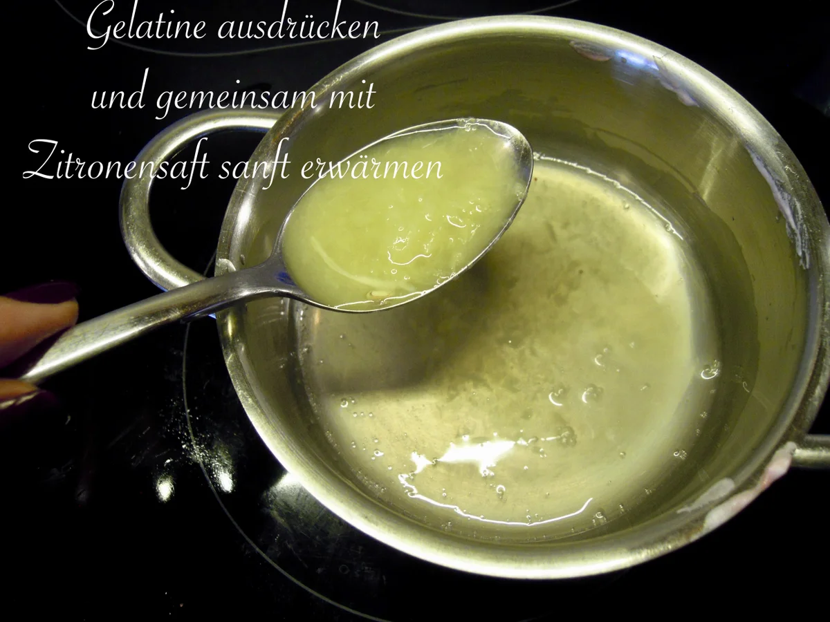 Rezept: Kuppeltorte mit Walderdbeersahne Bild Nr. 4960 Kuppeltorte mit Walderdbeersahne - Rezept - Bild Nr. 4960