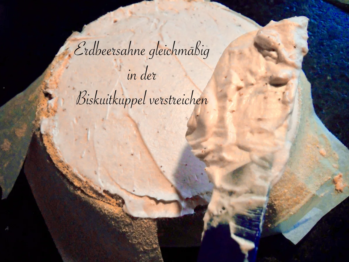 Rezept: Kuppeltorte mit Walderdbeersahne Bild Nr. 4977 Kuppeltorte mit Walderdbeersahne - Rezept - Bild Nr. 4977