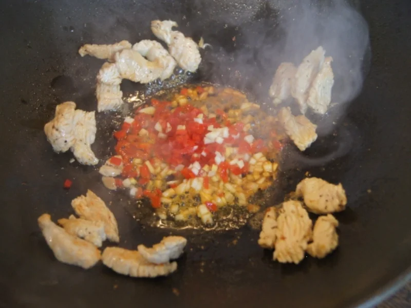 Putenfleisch mit Zuckerschoten und Basmati Reis - Rezept - Bild Nr. 4960