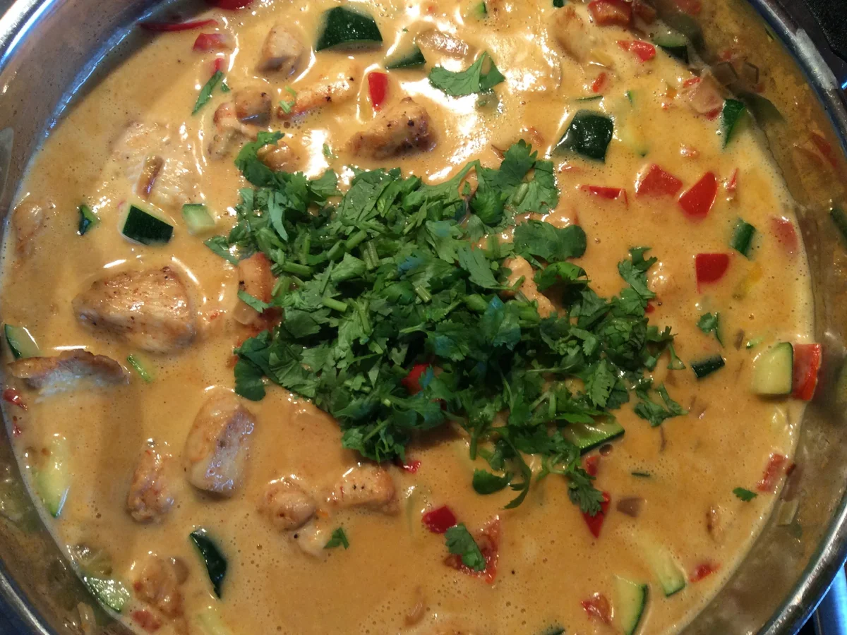 Rezept: Scharfes Hähnchengeschnetzeltes Bild Nr. 3 Scharfes Hähnchengeschnetzeltes - Rezept - Bild Nr. 3