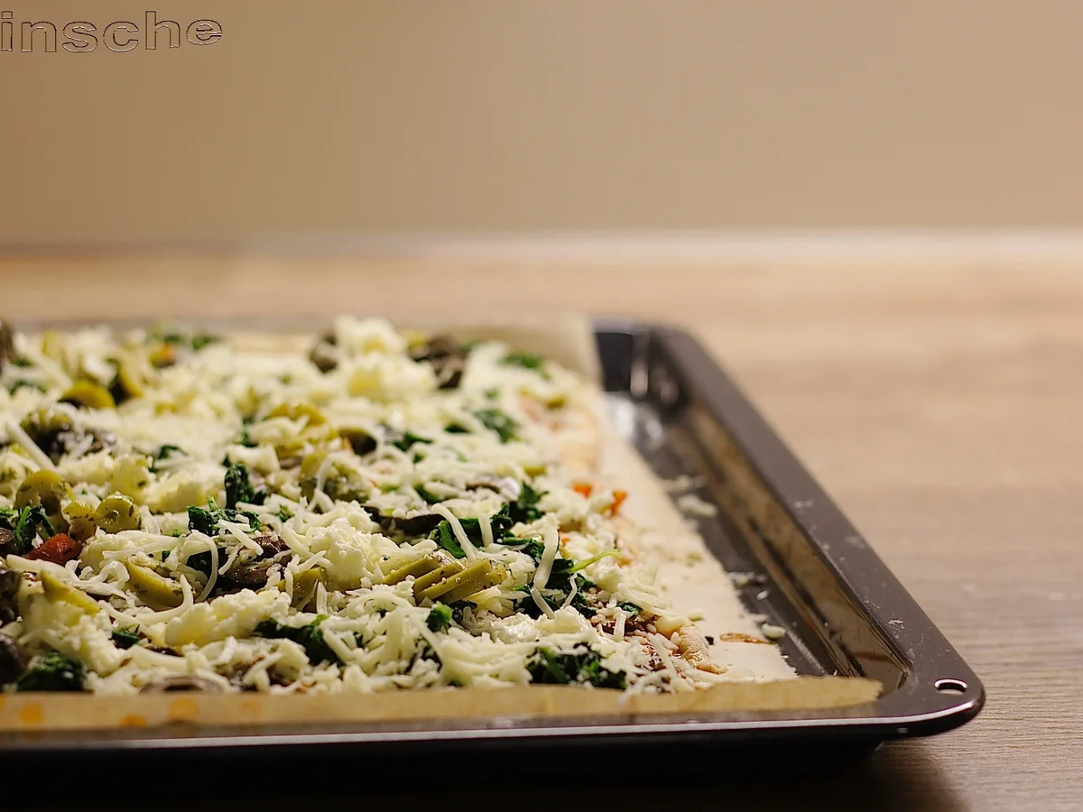 Rezept: Pizza mit Gemüse und Pilzen Bild Nr. 4961 Pizza mit Gemüse und Pilzen - Rezept - Bild Nr. 4961