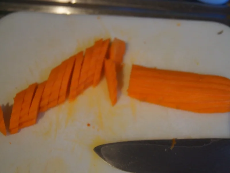 Rezept: Kokosmilchsuppe mit Putenfleisch, Gemüse und Glasnudeln Bild Nr. 4963 Kokosmilchsuppe mit Putenfleisch, Gemüse und Glasnudeln - Rezept - Bild Nr. 4963