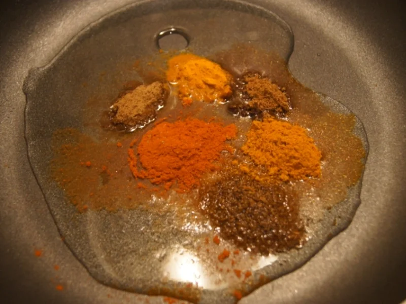 Rezept: Gebratene Zucchini mit Rispentomaten Bild Nr. 4965 Gebratene Zucchini mit Rispentomaten - Rezept - Bild Nr. 4965