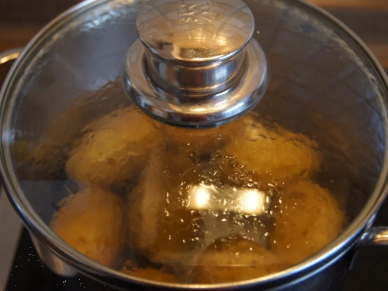 Rezept: Pellkartoffeln mit exotisch gewürzten Quark und Garnelen Bild Nr. 4973 Pellkartoffeln mit exotisch gewürzten Quark und Garnelen - Rezept - Bild Nr. 4973